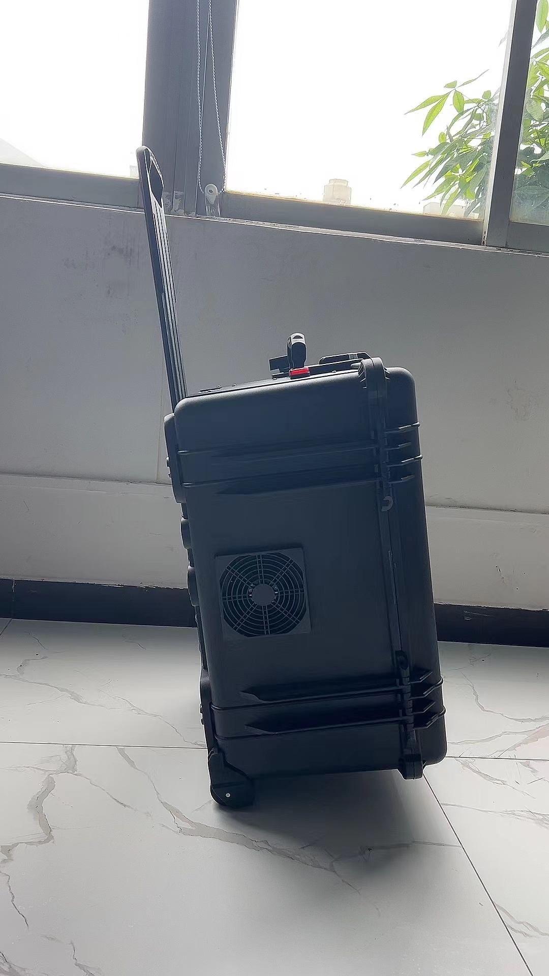 南皮手拉箱型移动通信干扰器
